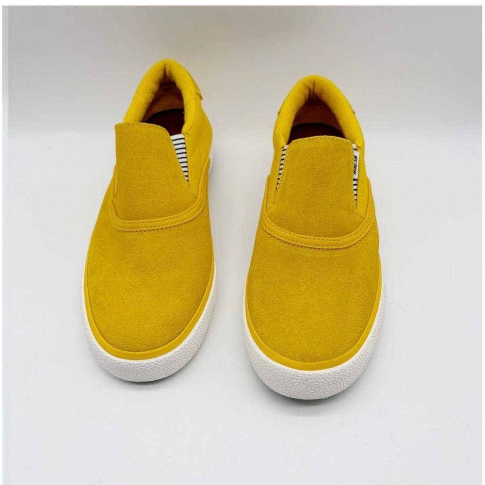 Nike Shoes Women 6 Yellow SB Verona Slip Elissa Steamer Skate DM4424-700 Suede - Picture 3 of 7